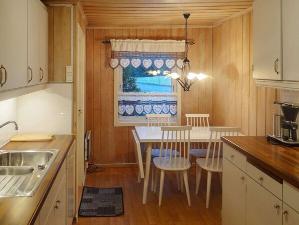 House | Dining