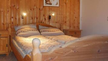 House | 3 bedrooms, individually furnished