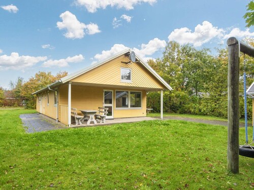 6 Person Holiday Home in Ulfborg