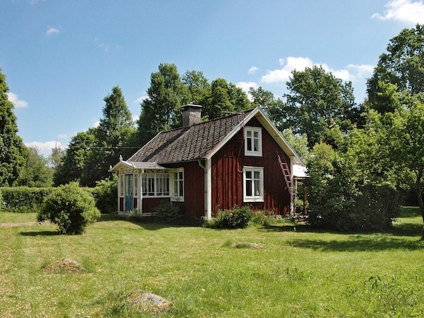 Exterior - 5 Person Holiday Home in Kalvsvik (Kalvsvik)