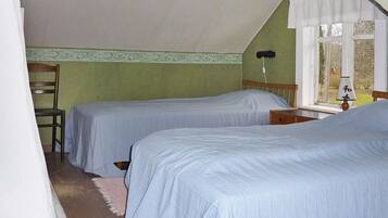 House | 2 bedrooms, individually furnished, bed sheets