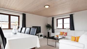 House | Dining