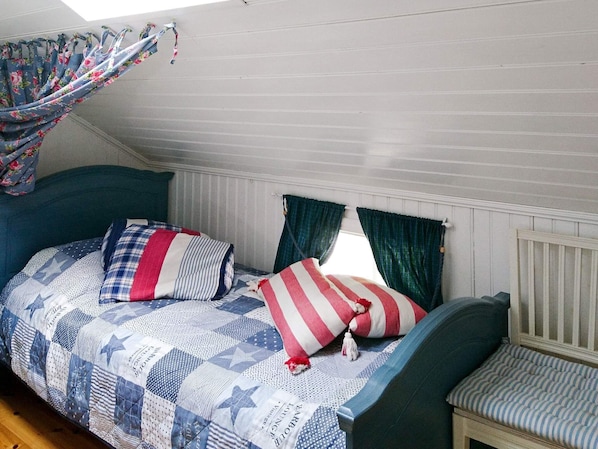 House | 3 bedrooms, individually furnished, bed sheets - Holiday Home in Grundsund (Grundsund)