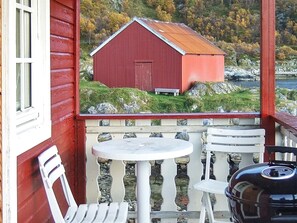 House | Lake view