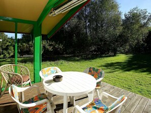 Balcony - Pleasant Holiday Home in Hals near Sea (Hals)