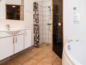 Ferienhaus | Badezimmer