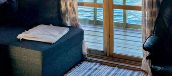 6 Person Holiday Home in Foldroyhamn