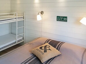 1 bedroom, individually furnished