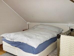 3 quartos, individualmente mobiliados