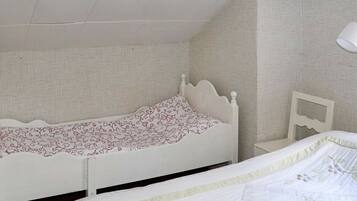 2 bedrooms