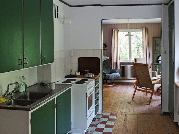 Private kitchen - 6 Person Holiday Home in Hallabro (Hallaröd)