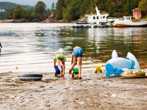 House | Miscellaneous - 5 Person Holiday Home in Vagland (Heim)