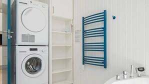 Unclassified image, 3 of 19, button - 6 Person Holiday Home in Knebel (Knebel)