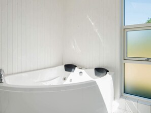 House | Spa treatment