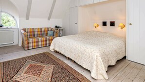 Unclassified image, 4 of 35, button - Rustic Holiday Home in Hovedstaden With Whirlpool (Graested)