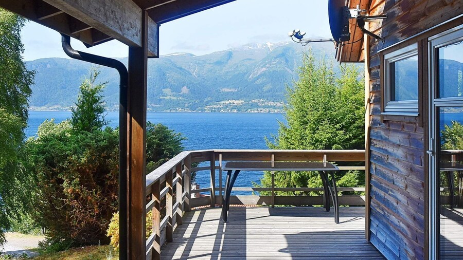 4 Star Holiday Home in Leikanger