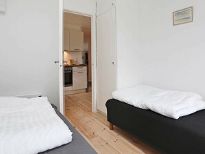 2 bedrooms, cots/infant beds - Premium Holiday Home in Hovedstaden With Terrace (Dronningmolle)