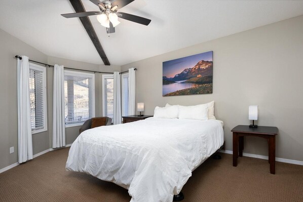 2 bedrooms, iron/ironing board, travel cot, WiFi