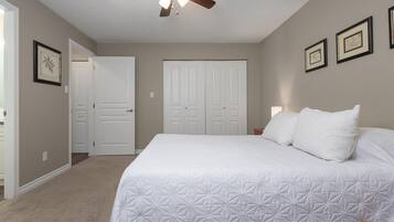 2 dormitoris, planxa i posts de planxar, un bressol de viatge i wifi