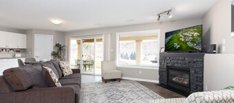 Paradise Canyon Golf Resort - Signature Walkout Condo 382