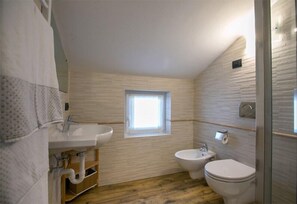 Apartment, 1 Bedroom | Bathroom