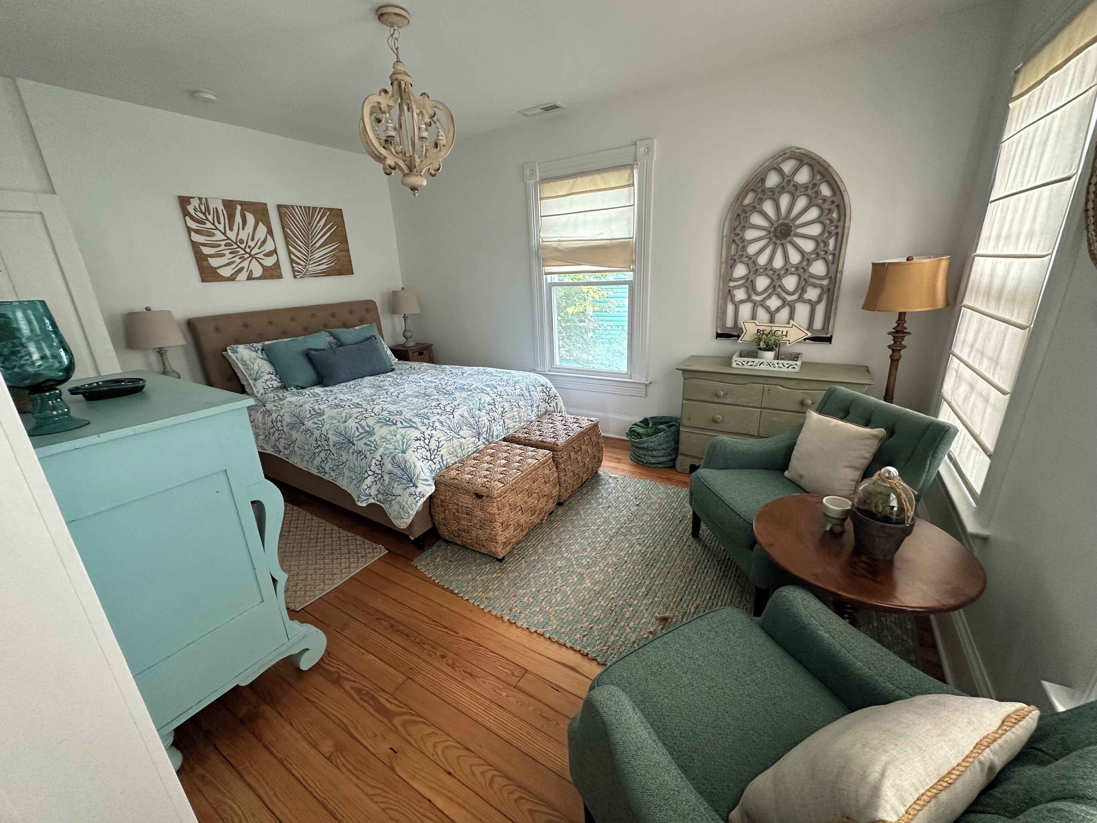 5 soverom, skrivebord, strykejern/-brett og wi-fi