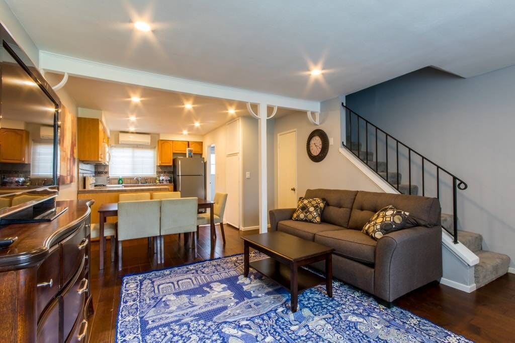 2 Story 2 bedroom 2+ bath home in the heart of OC w/ garage & private yard