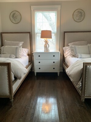 5 bedrooms, iron/ironing board, travel cot, free WiFi