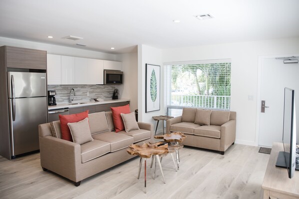 Apartment, 1 Bedroom, Kitchen | Living area | Flat-screen TV