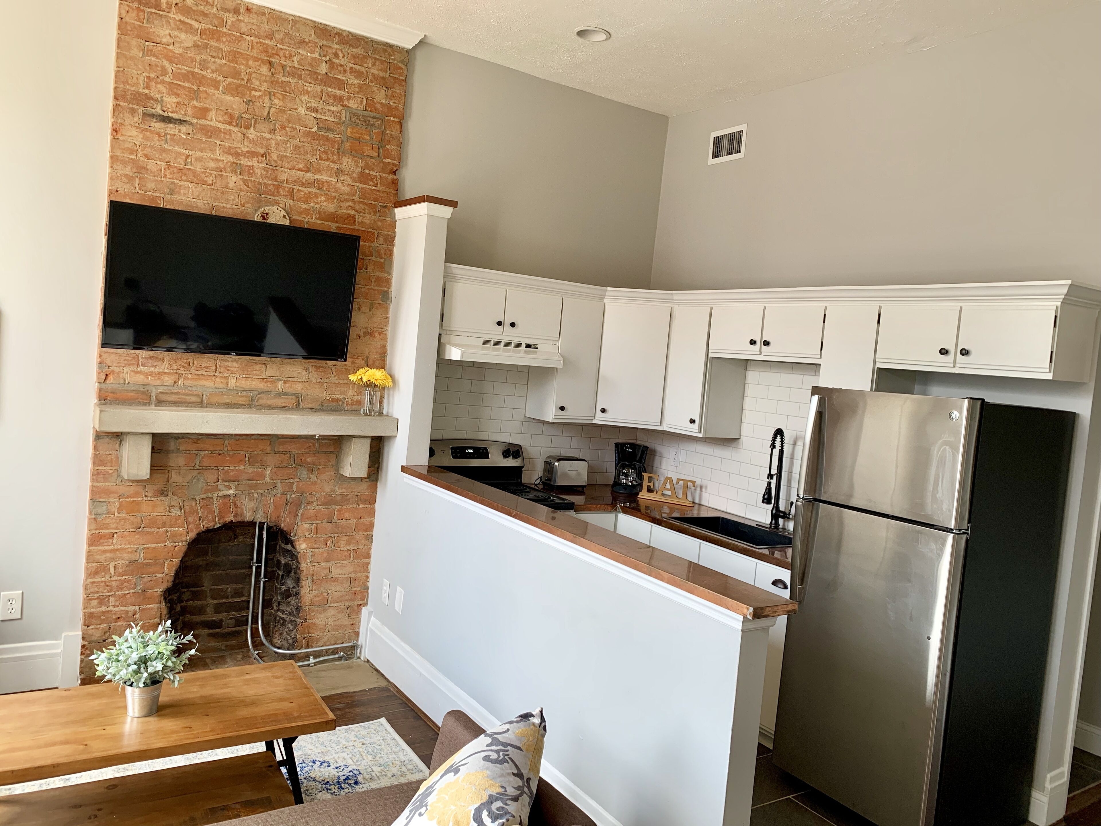 冰箱、微波炉、烤箱、炉灶