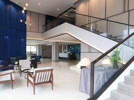 Sala de estar en el lobby