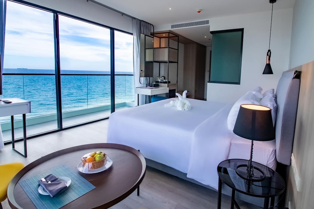 Premier Sea View Room | In-room safe, desk, laptop workspace, free WiFi
