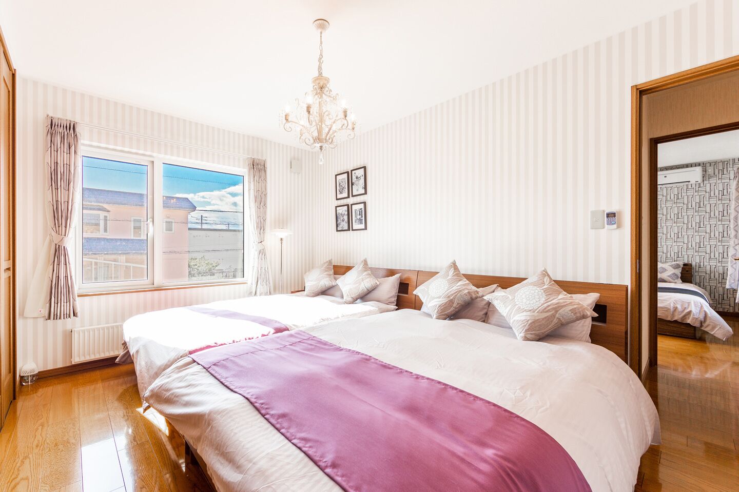 Free WiFi, bed sheets