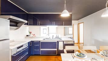 單棟房屋, 非吸煙房 (Private Vacation Home) | 私人小型廚房 | 雪櫃、微波爐、爐具、電熱水壺