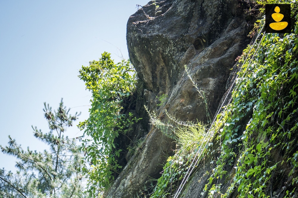 LivingStone Ojuven Tent Stay
