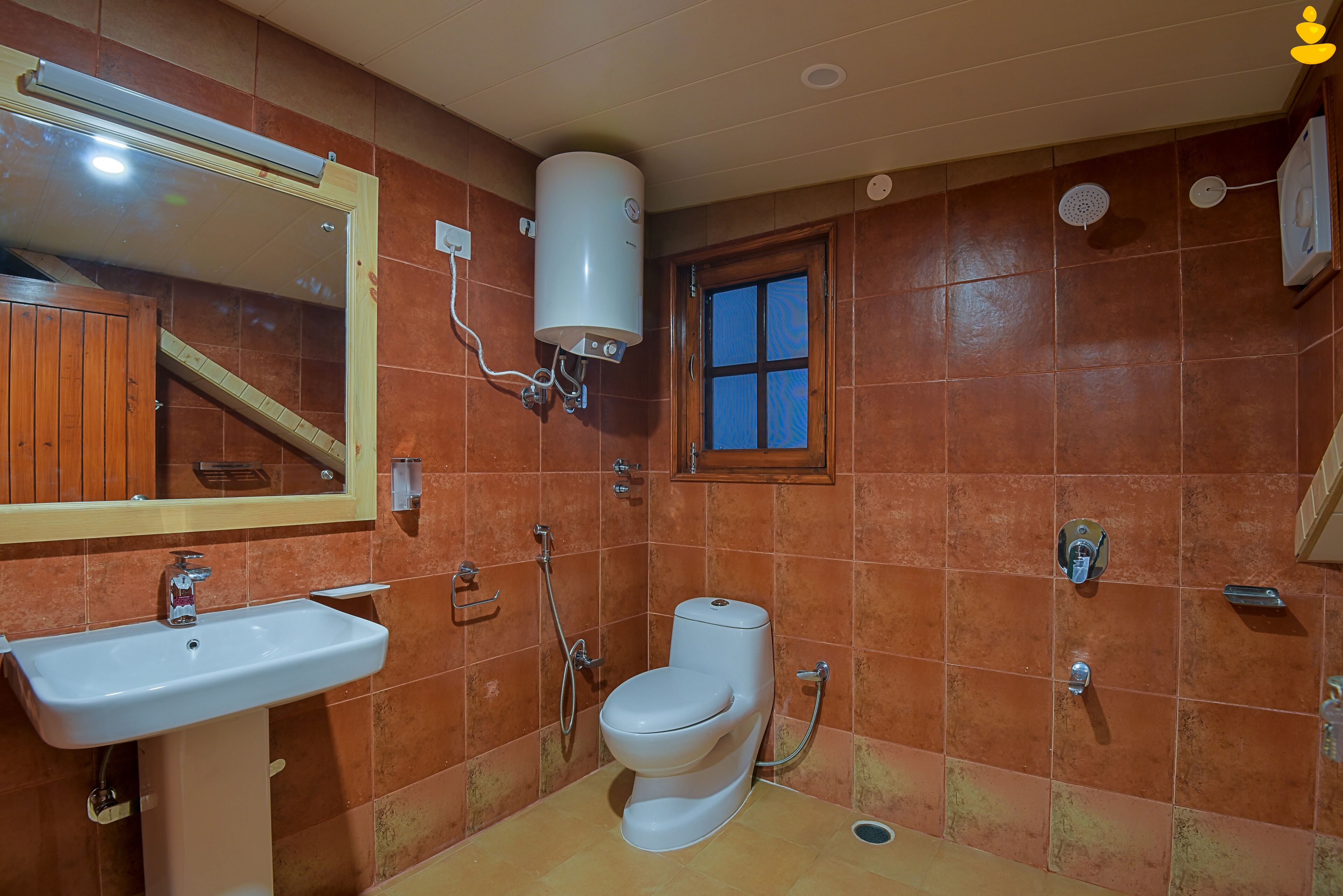 LivingStone 2 BHK Cottage near Mall Road Shimla