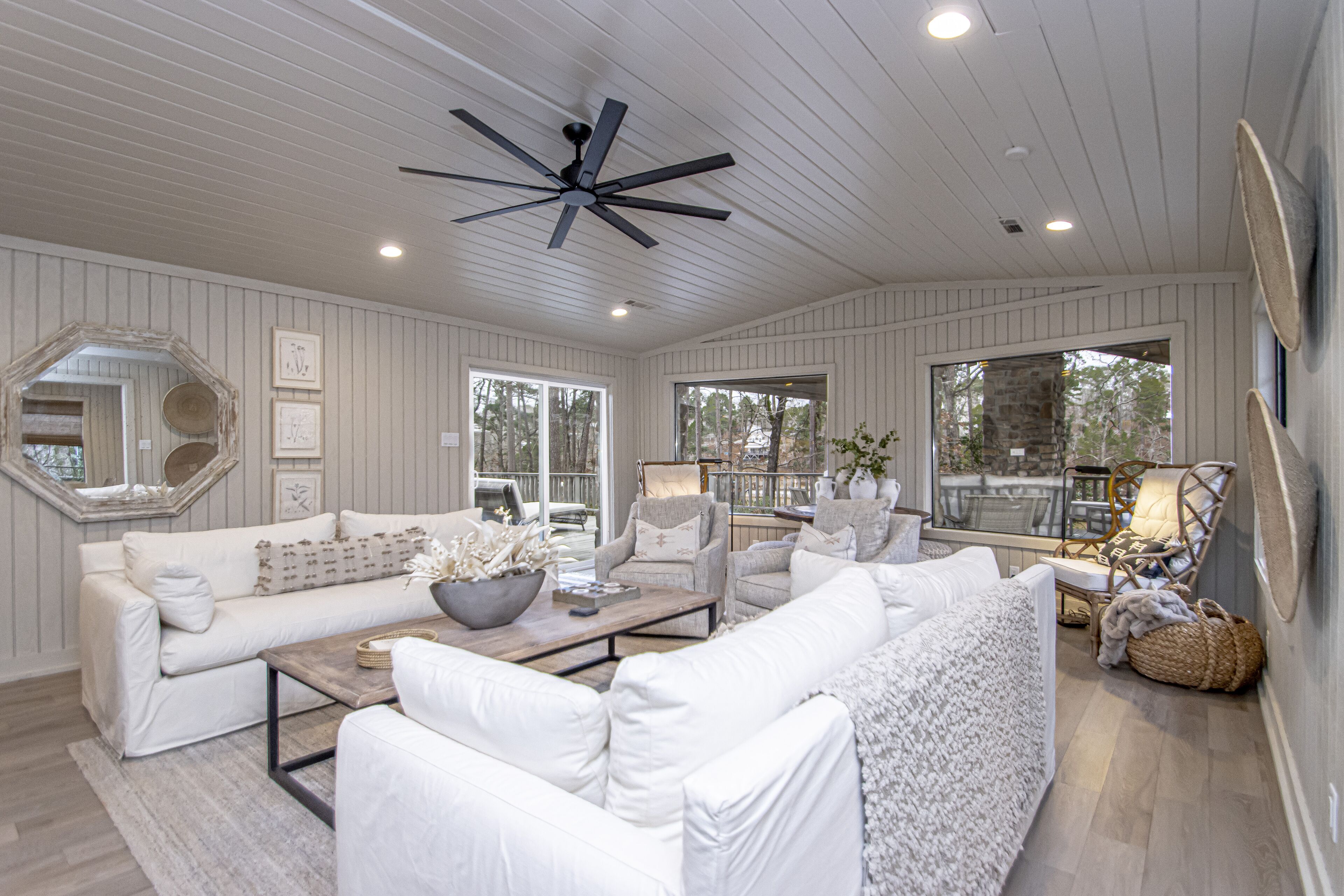 Smart TV, fireplace, video games, DVD player