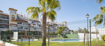 SibsSanlucar Piletas- 1st beach line pool parking family friends