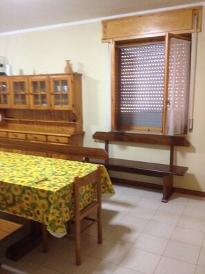 Apartment, 2 Bedrooms | In-room dining - Bosamarina House (Bosa)