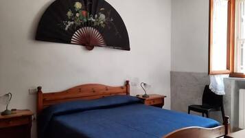 3 bedrooms, individually decorated, individually furnished