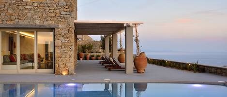 室外游泳池,无边泳池