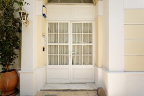 Exterior detail - Amazing Apartment Under Acropolis (Athina)