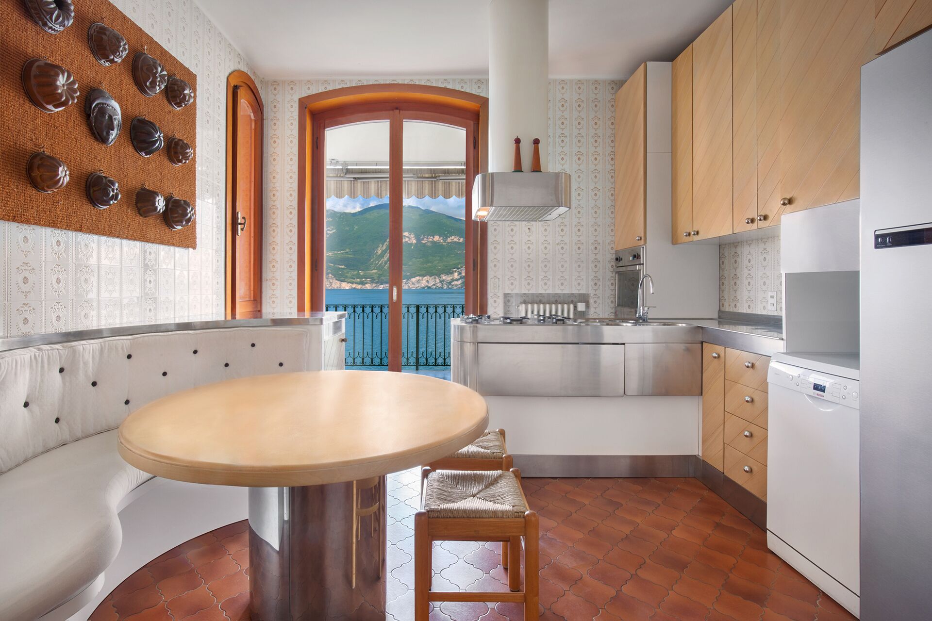 Villa Francesca-Large apartment by the lake