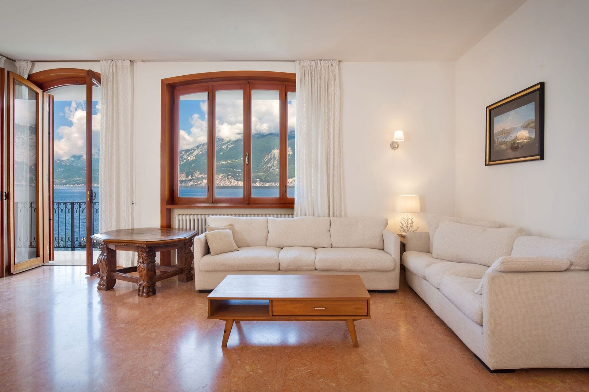 Villa Francesca-Large apartment by the lake