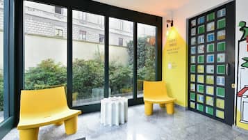 Sala de estar en el lobby