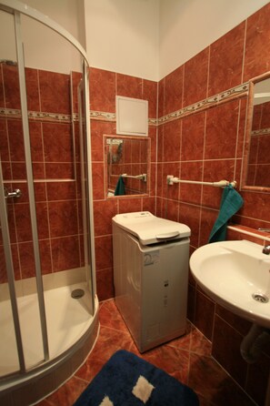 Apartment | Bathroom | Towels - Apartment No. 4A I. P. Pavlova 32 (Karlovy Vary)