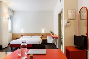 Studio | Free WiFi, bed sheets - Residence Osoppo (Milan)