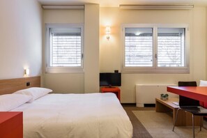 Studio | Free WiFi, bed sheets
