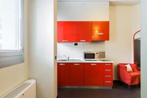 Private kitchenette - Residence Osoppo (Milan)