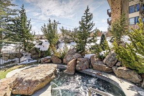 Pool - Escape to Snowmass This Summer! Balcony W/Stunning Views, Grill, Pool, HT, Wood FP, W/D & Parking (Snowmass Village)